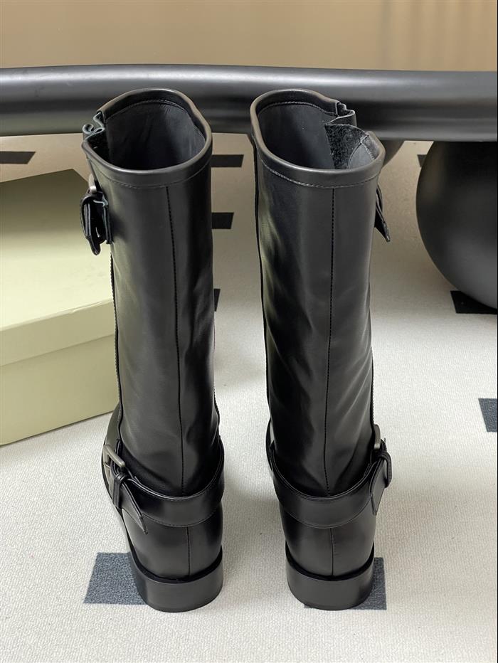 20251128175425266 390